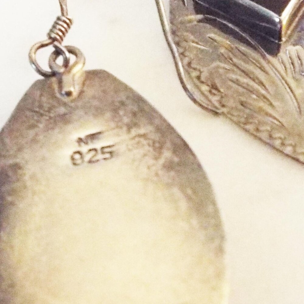 MEXICO "NF" 925 INCISED LEAF W/ OBSIDIAN DIAMOND SHAPE STONE PIERCED EARRINGS B - Picture 4 of 4